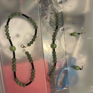 Elegant Green and Black Beaded Jewelry Set
